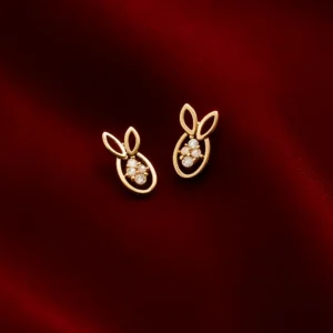 Floral silver alloy stud earrings with American diamonds.|